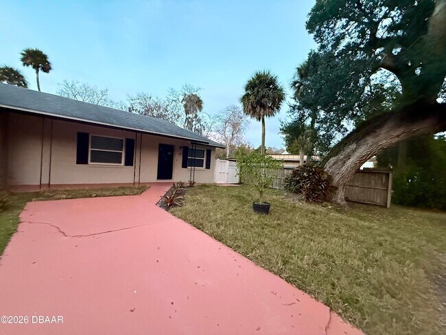 Foto del edificio - 139 Highland Ave