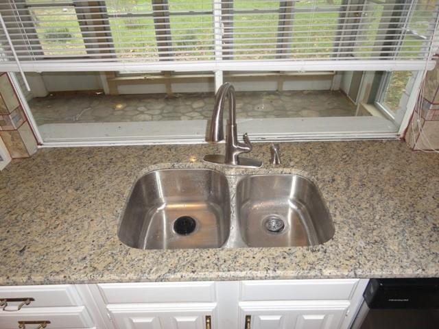 Foto del edificio - 4029 Longstraw Dr