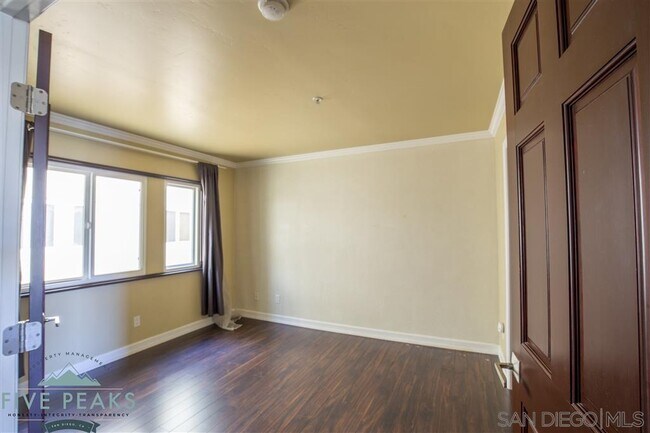 Building Photo - 1150 21st St