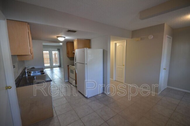 Foto del edificio - 4819 Lighthouse Cir