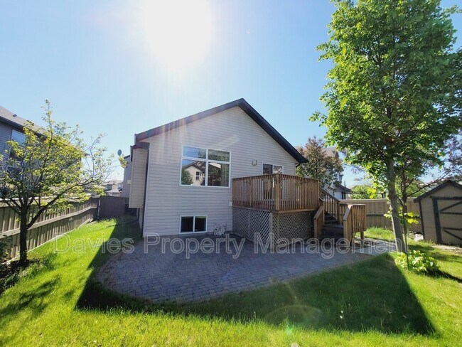 Photo du bâtiment - 8218 Shaske Pl NW
