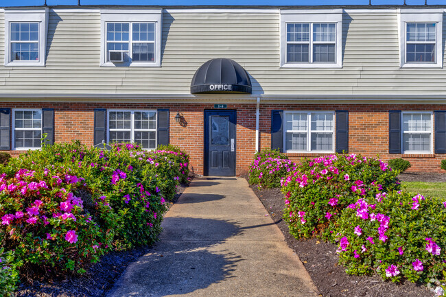 Building Photo - Hampton Creek Apartments