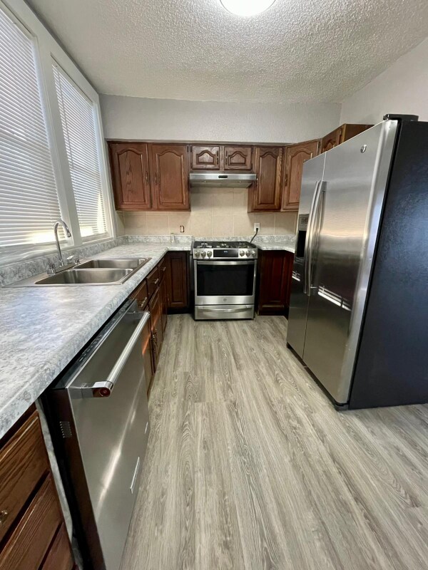 Foto principal - 910 24th St