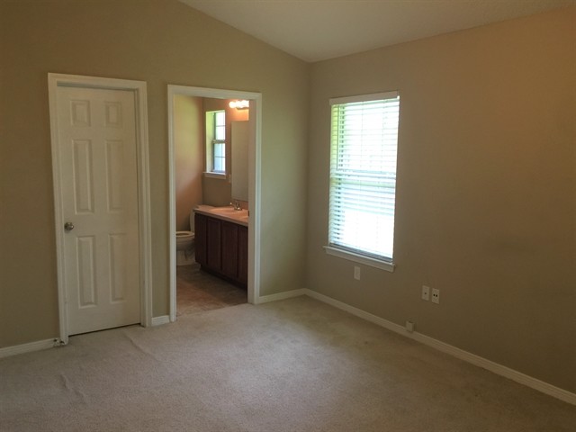 Building Photo - 6450 Sarahs View Court