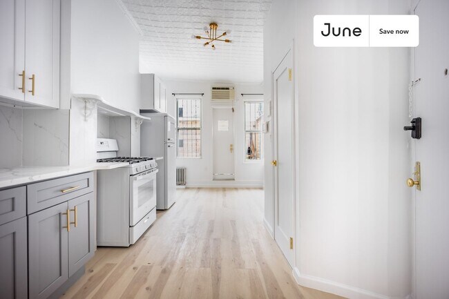 Building Photo - 159 St Nicholas Ave