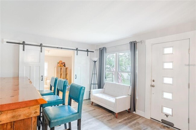 Foto del edificio - 4105 W Bay Ave