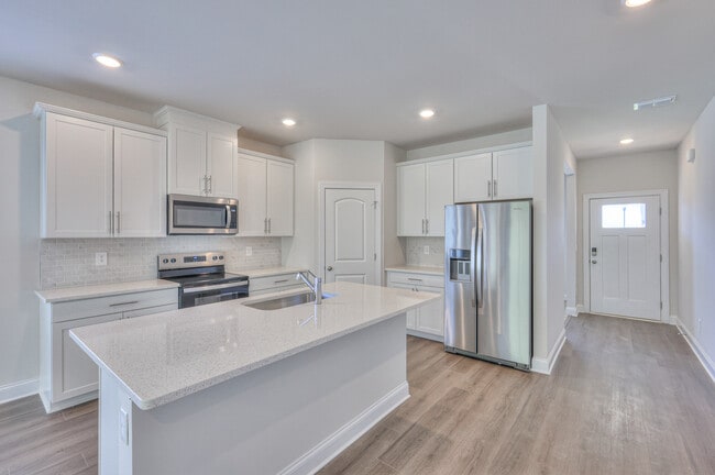 Building Photo - 1291 Bluffton Cir