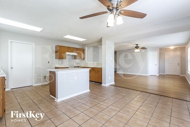 Building Photo - 1824 Brassica Lane