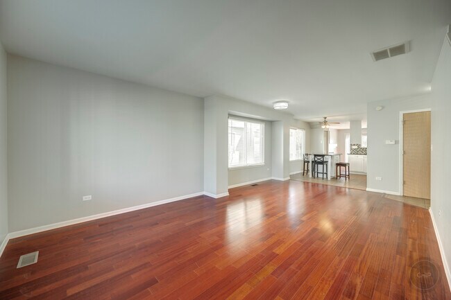Foto del edificio - 2470 Hillsboro Ln
