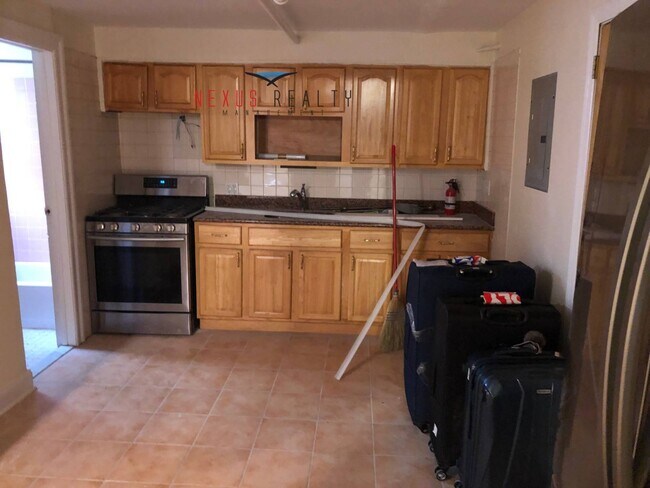 Foto del edificio - 25-22 35th Ave