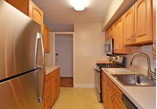 Foto del edificio - 7513 Spring Lake Dr