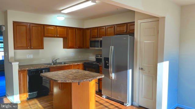 Foto del edificio - 7063 Oak Grove Way