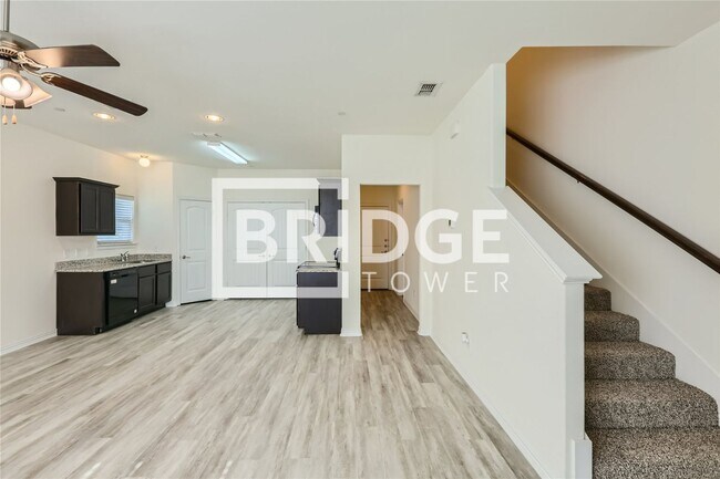 Building Photo - 1304 Lake Crest Lane Lewisville, TX 75057-...