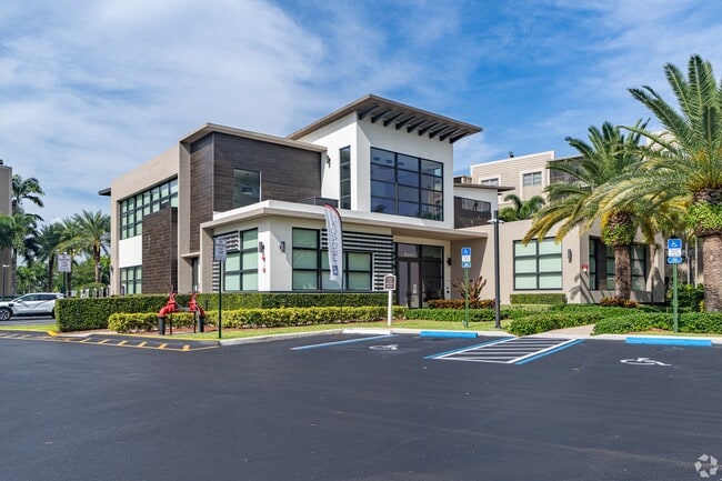 Building Photo - Legacy Lake Vista