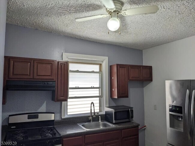 Foto del edificio - 48 Elliott St