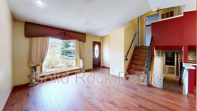 Foto del edificio - 6713 Fredrick Dr