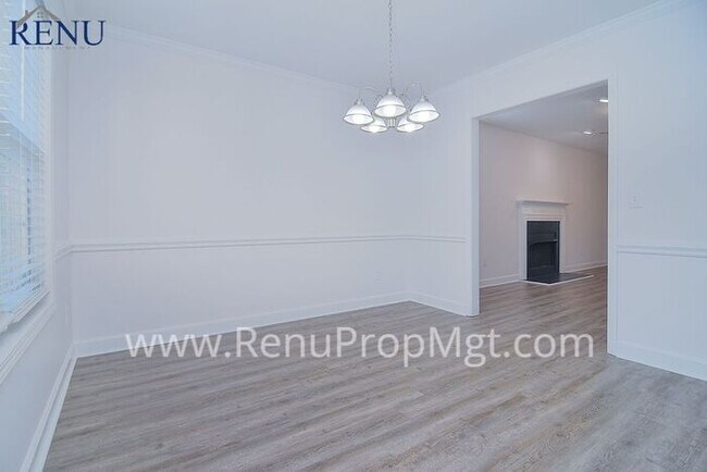 Foto del edificio - Available Now!