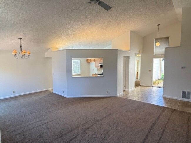 Building Photo - Beautiful 3-Bedroom Benicia Home