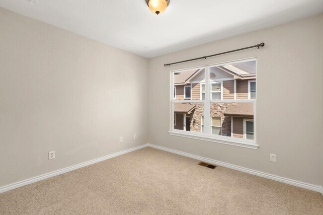 Foto del edificio - 5551 W 29th St