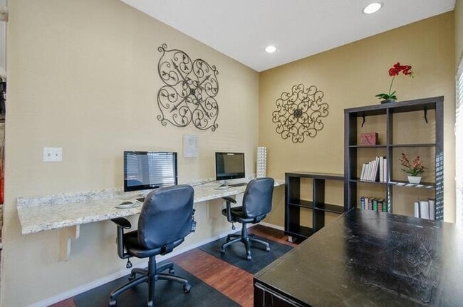 Foto del edificio - 8901 Meadowbrook Blvd