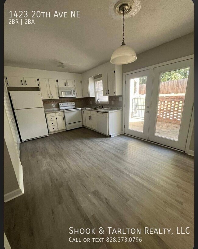 Foto del edificio - 1423 20th Ave NE