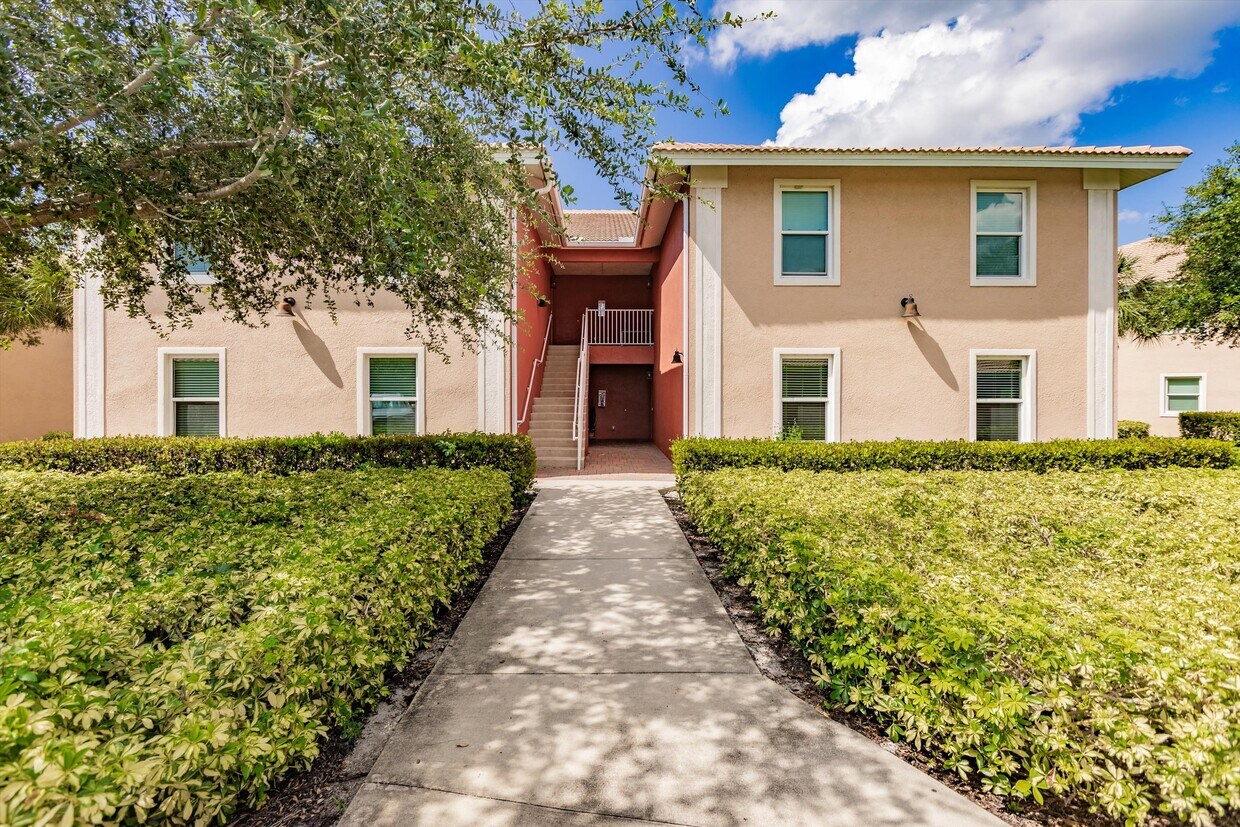 Foto principal - 27490 Palmesta Circle