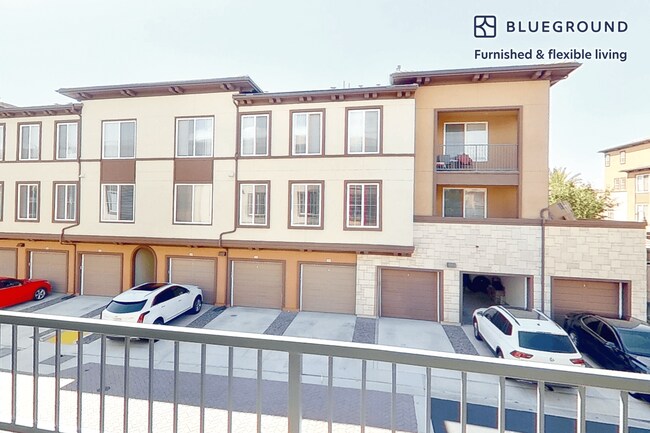 Foto del edificio - 701 Breeze Hill Rd