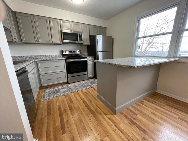 Foto del edificio - 136 Scott St