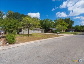 Building Photo - 125 Palmo Dr