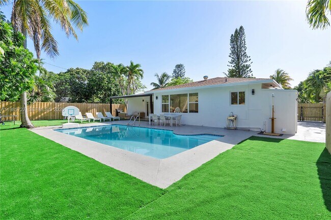 Foto del edificio - 10801 Peachtree Dr