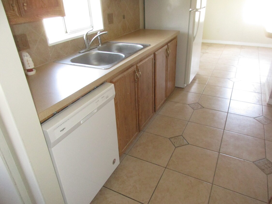 985 McKenna Dr, Mountain Home, ID 83647 House Rental in Mountain Home