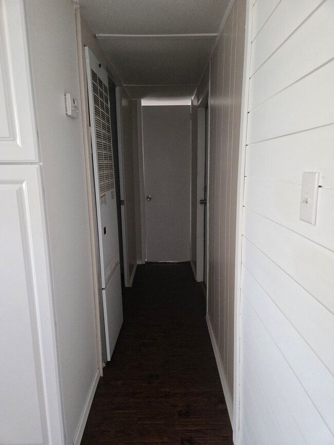 Building Photo - NO PET HOME! Very nice spacious two-bedroom mobile home located in the Cache area!