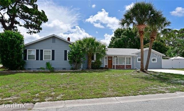 Building Photo - 4 br, 3 bath House - 1108 66th Ave W