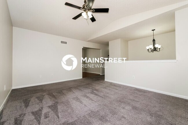 Foto del edificio - 3 Bedroom Pet-Friendly Home in KANSAS CITY, MO with Main Street Renewal