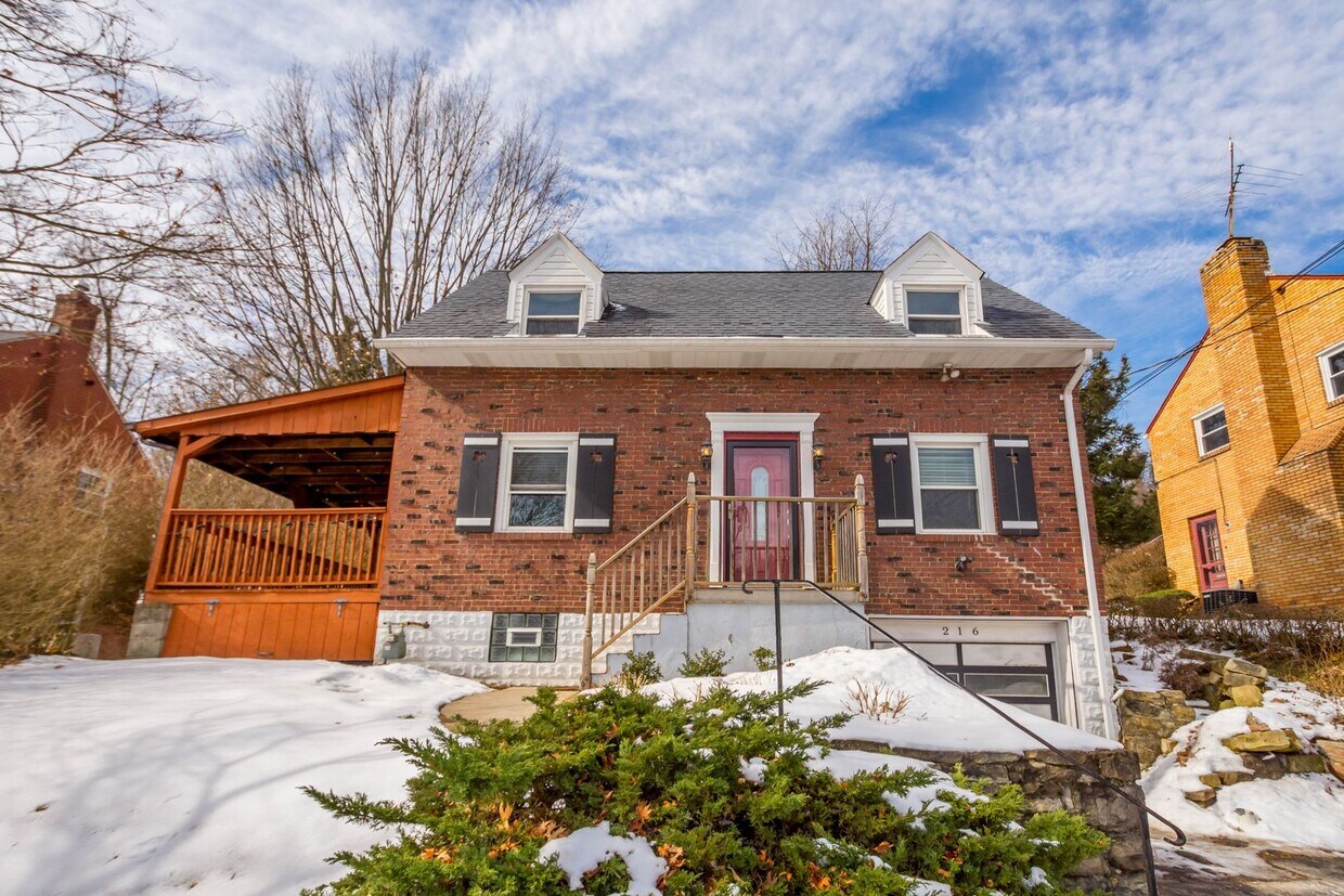 2 BEDROOM IN PENN HILLS! AVAILABL... House Rental in