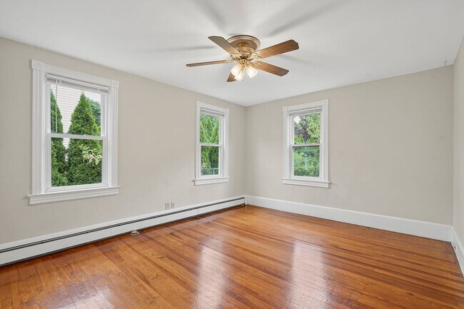 Foto del edificio - 432 Plainsboro Rd