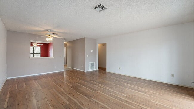 Foto del edificio - 3 Walter Pl