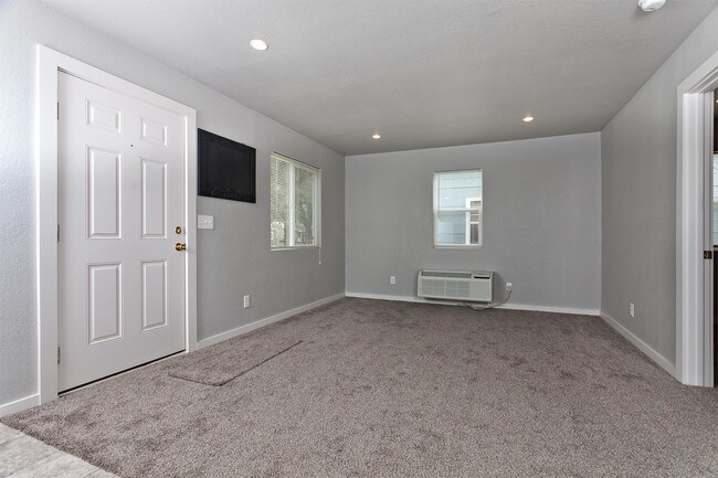 Foto del edificio - 836-838 S Terrace Dr