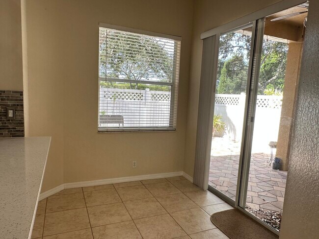 Building Photo - 5542 Boynton Gardens Dr