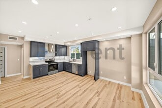 Building Photo - Unit 3