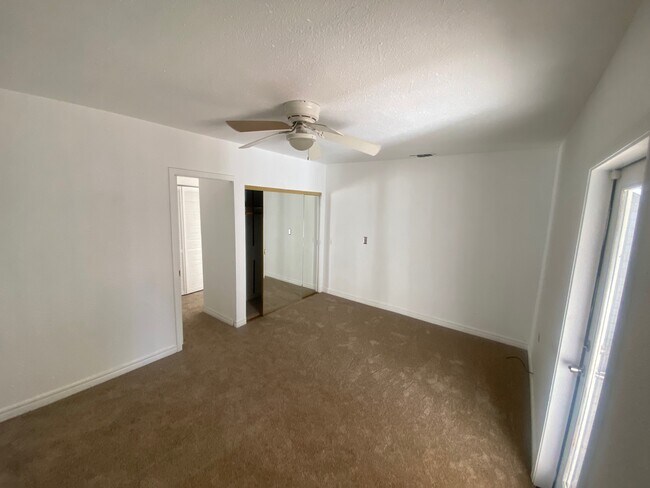 Foto del edificio - 3005 Fairways Ct