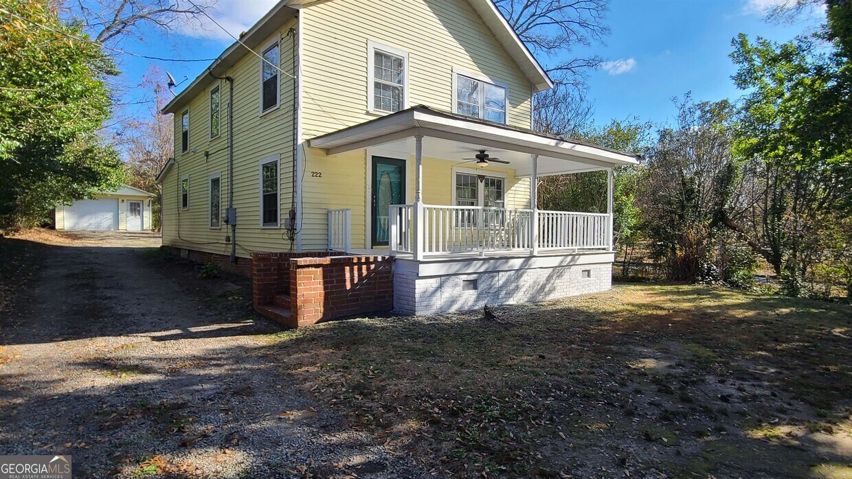 Primary Photo - 222 Macon St