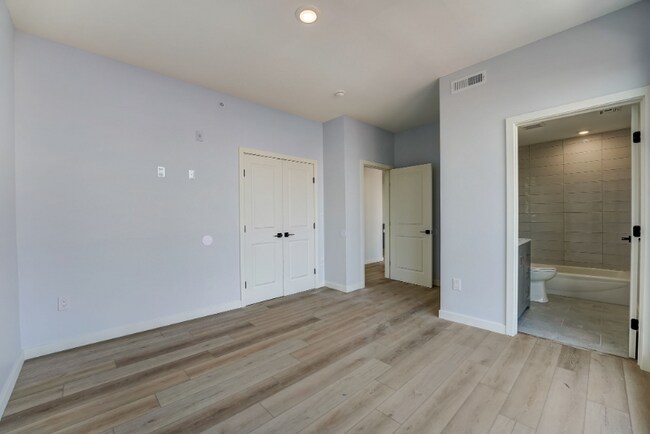 Building Photo - 1112 E Berks St