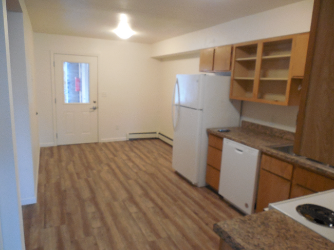 Foto del edificio - 825 SW Higgins Ave