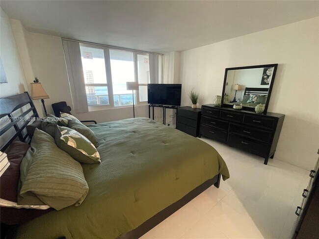Foto del edificio - 3505 S Ocean Dr