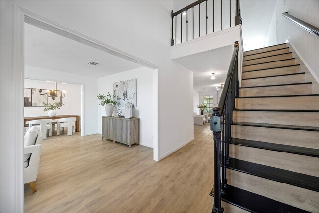 Foto del edificio - 10310 Minturn Ln