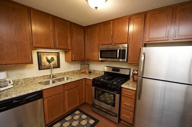 Building Photo - 1817 Trailway Dr