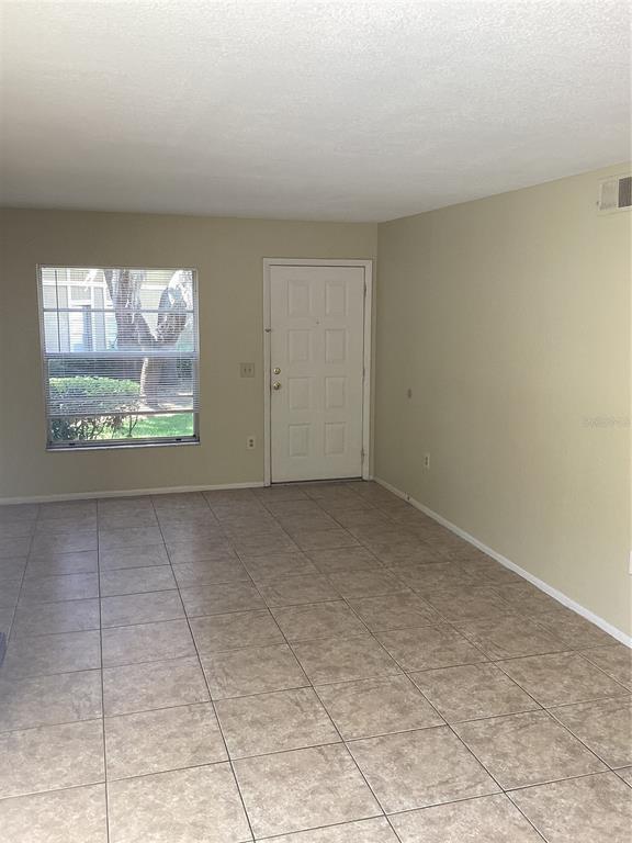 Foto del edificio - 14321 Hanging Moss Cir