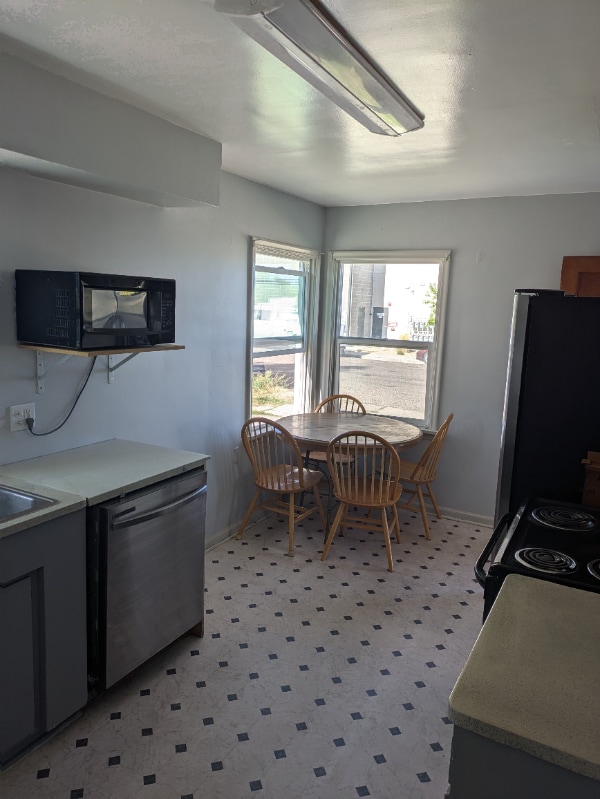 Foto del edificio - 589 W 200 N