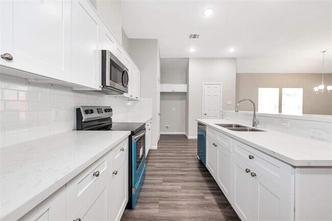 Foto del edificio - 2150 Mosher Ln